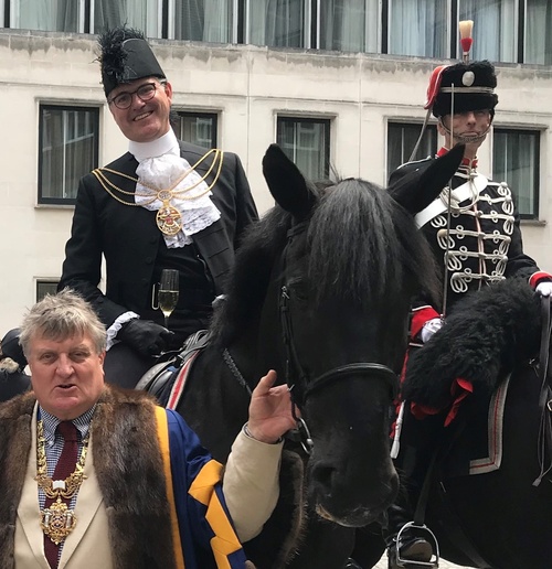 The Lord Mayor and Lady Mayoress Ride around the City