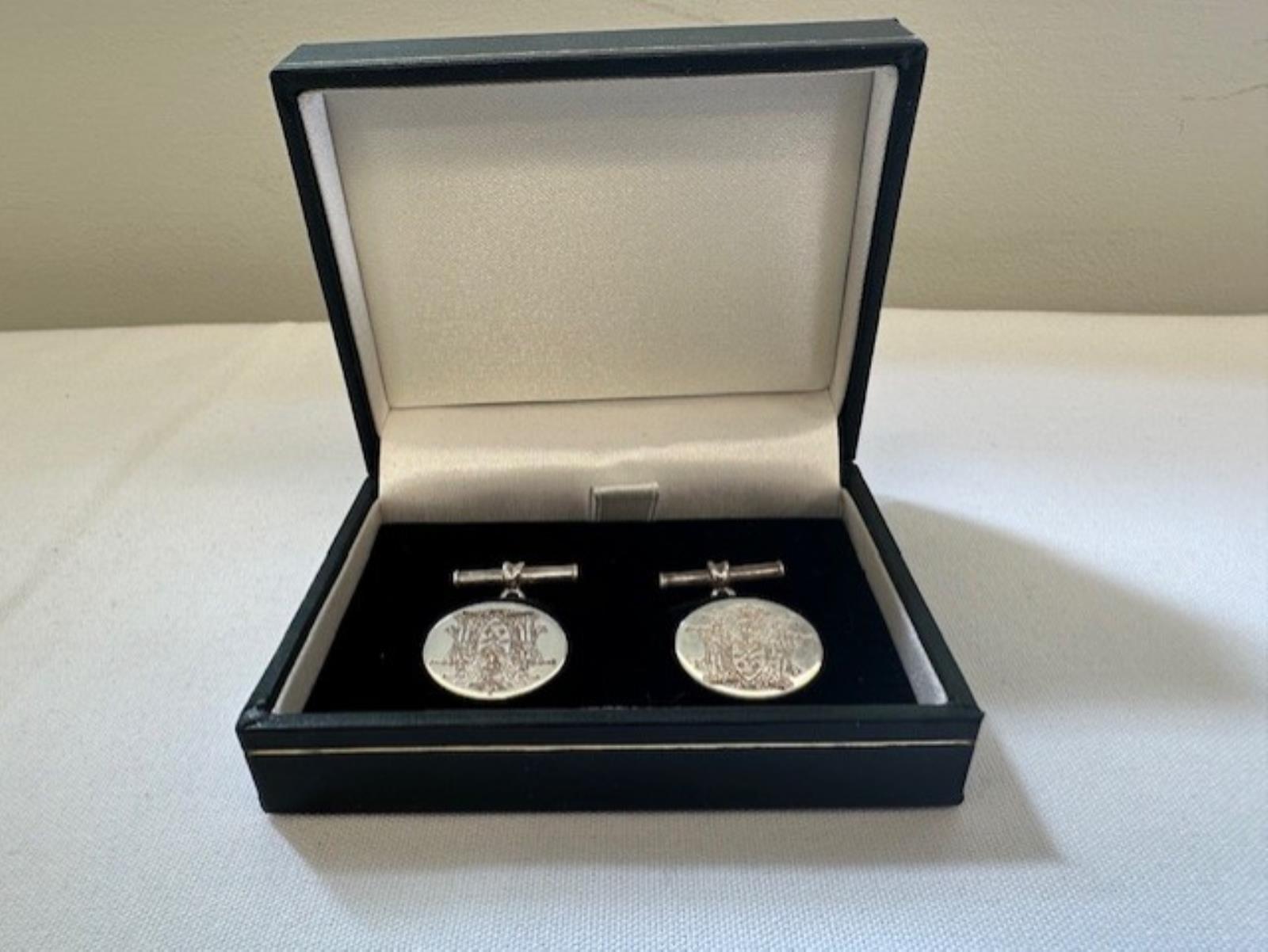 Silver Cufflinks Bar and Chain Fastening, oval in shape with Stationers’ Company Crest